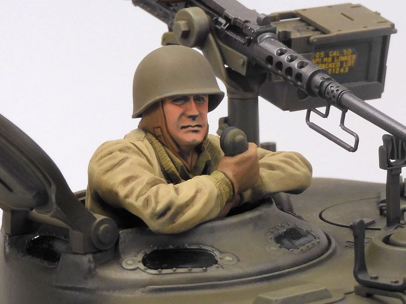 Tamiya 1/16 R/C M4 Sherman 105mm Howitzer (Mechanical Steering 56048