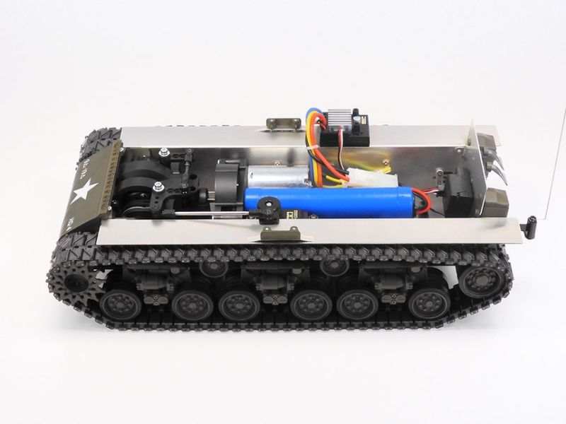 Tamiya 1/16 R/C M4 Sherman 105mm Howitzer (Mechanical Steering 56048