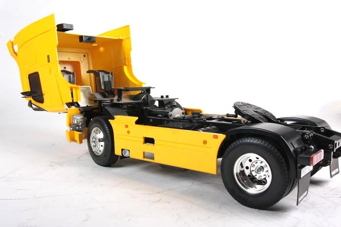 Tamiya Volvo FH12 Globetrotter 420 RC Semi Truck Kit - 1/14 Scale 3-Speed Tractor