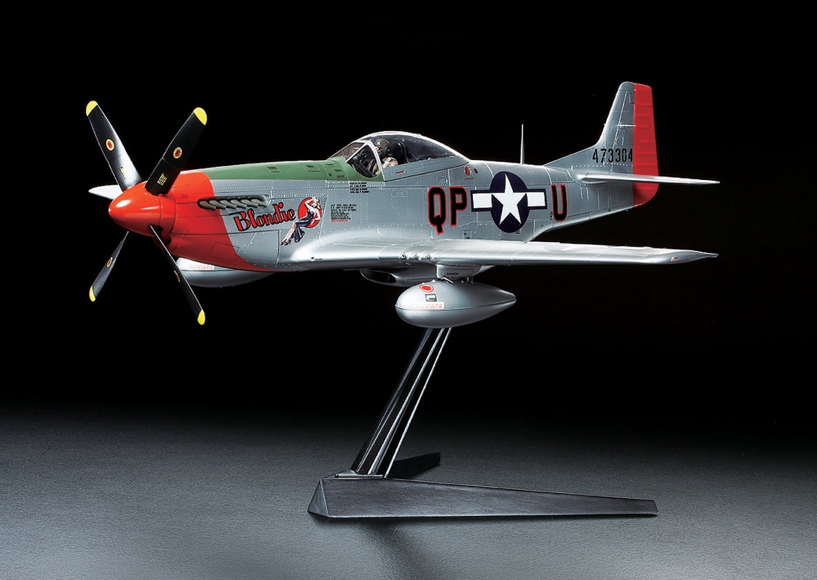 Tamiya 1/32 North American P-51D Mustang WWII USAAF Fighter Plastic Model Airplane Kit