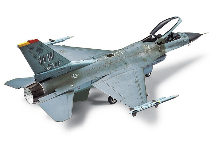 Tamiya 1/72 F-16CJ Block 50 Fighting Falcon USAF Multirole Fighter Plastic Model Airplane Kit