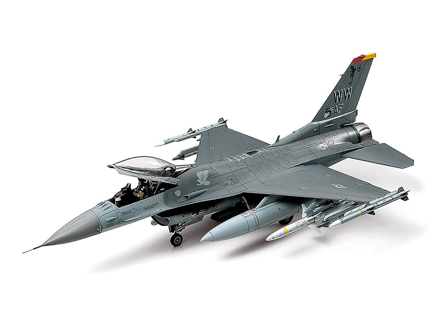 Tamiya 1/48 Lockheed Martin F-16CJ Fighting Falcon Plastic Model Kit