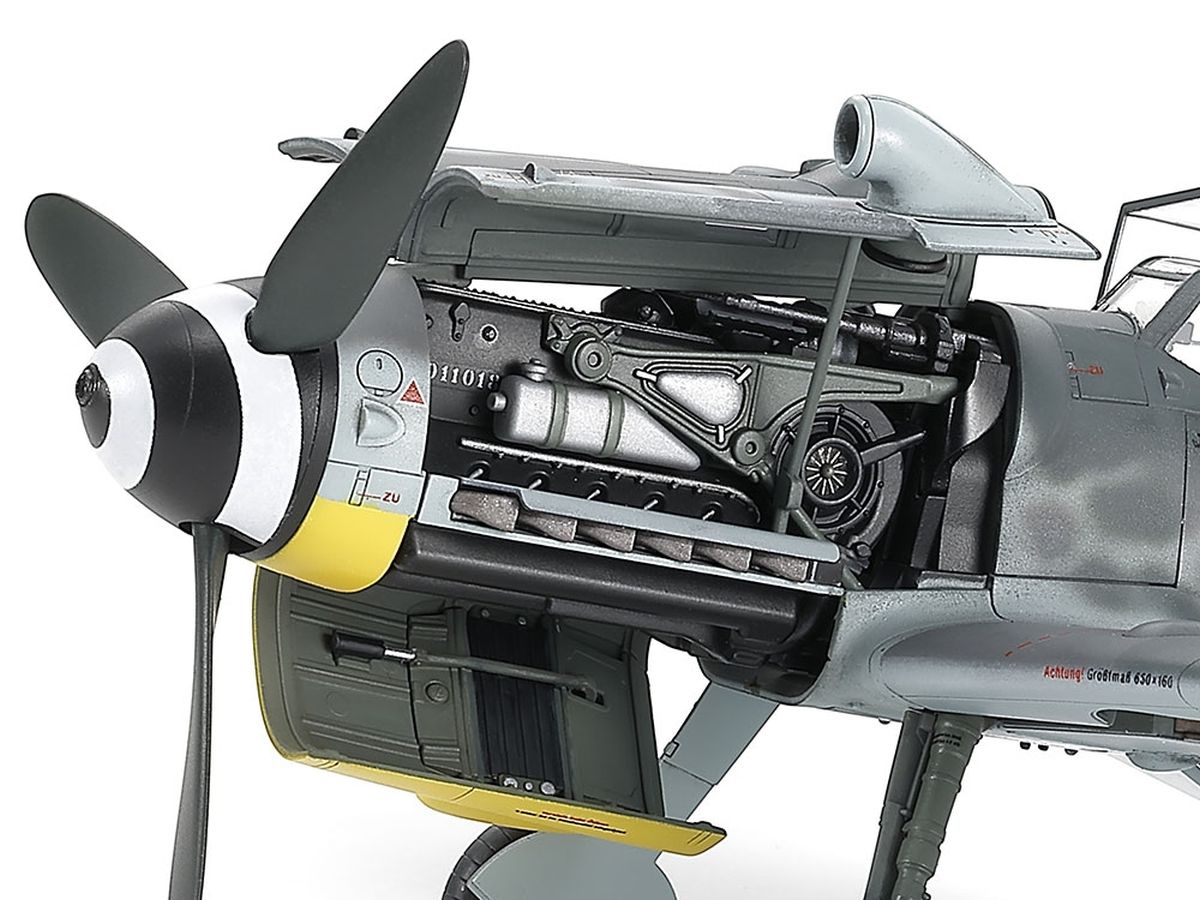 Tamiya Messerschmitt BF109 G-6, Late Model, Plastic Model